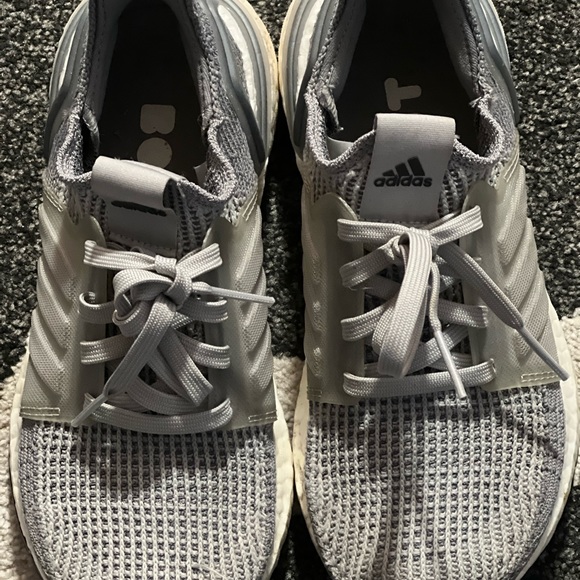 Adidas Boost - Picture 2 of 7